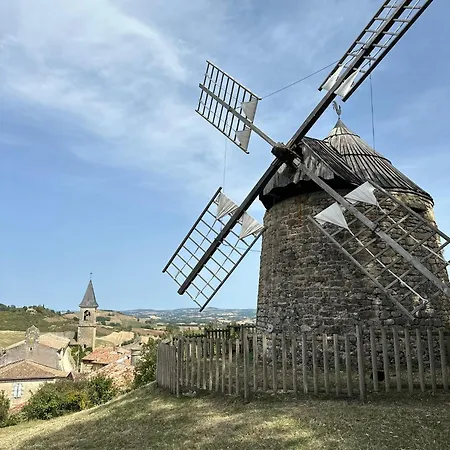 בית אירוח Symphony Du Vivant